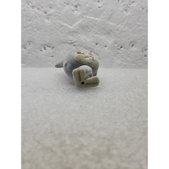 Disney Doorables Series 5 - Flocked Thumper from Bambi Special Edition - Picture 6 of 6